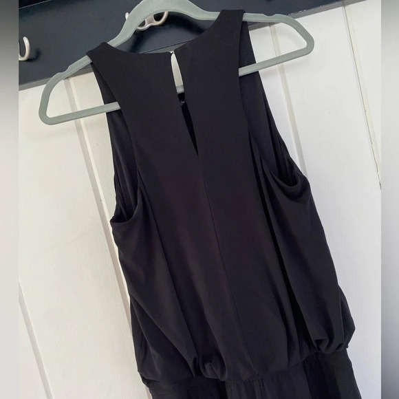 Elizabeth and James, Rowan Blouson Asymmetrical Sleeveless Dress, Black - Picture 5 of 10